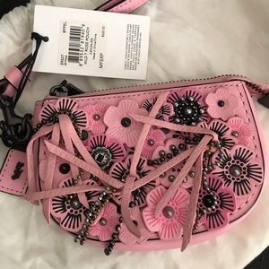 Pouch In Glovetanned Leather With Wild Tea Rose